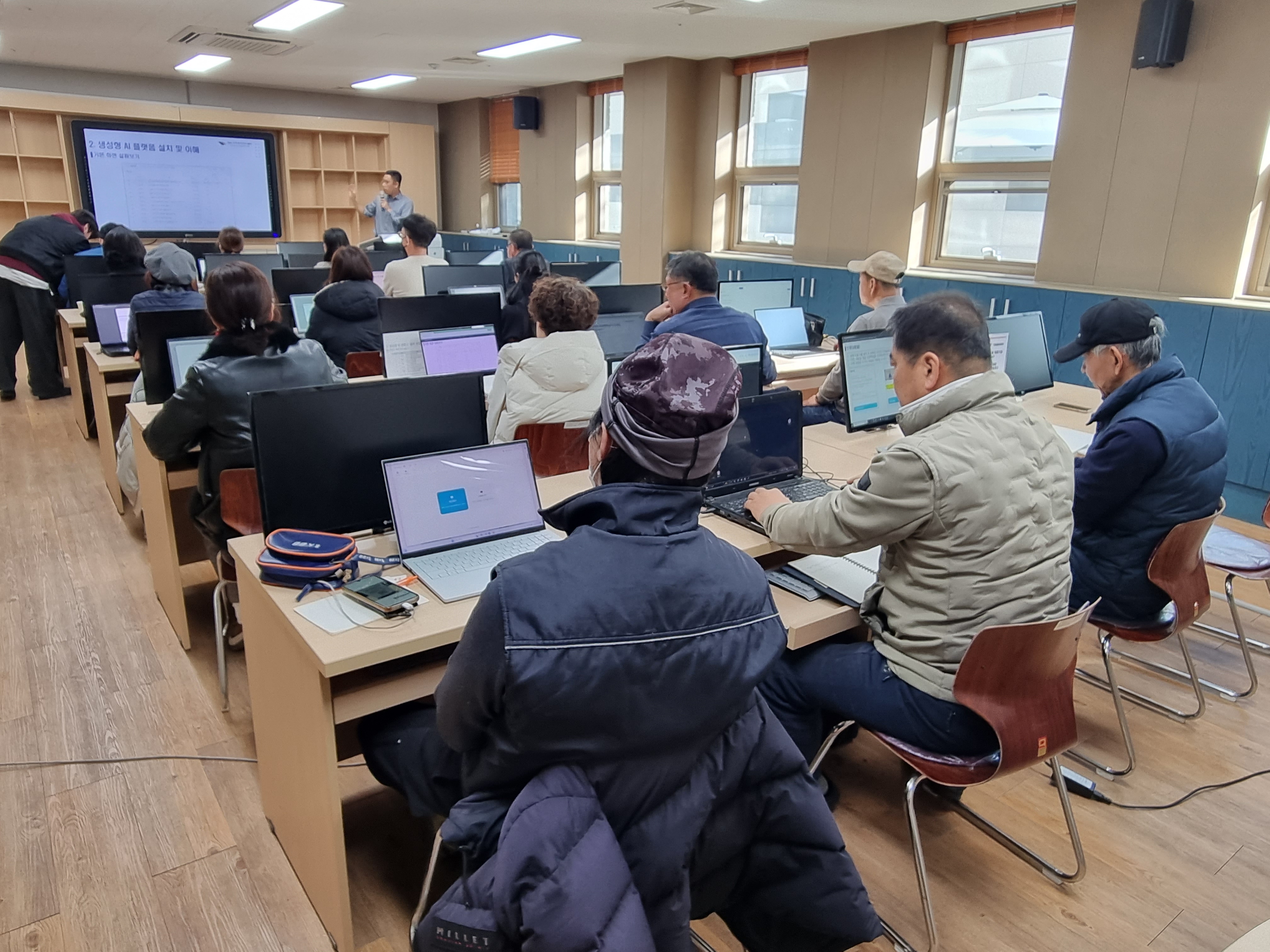 (재)경주스마트미디어센터, 새해 AI 특강「챗GPT 원데이 클래스」21일까지 선착순 모...